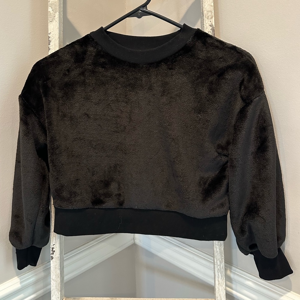 Wonder Nation Kid Black Sweater